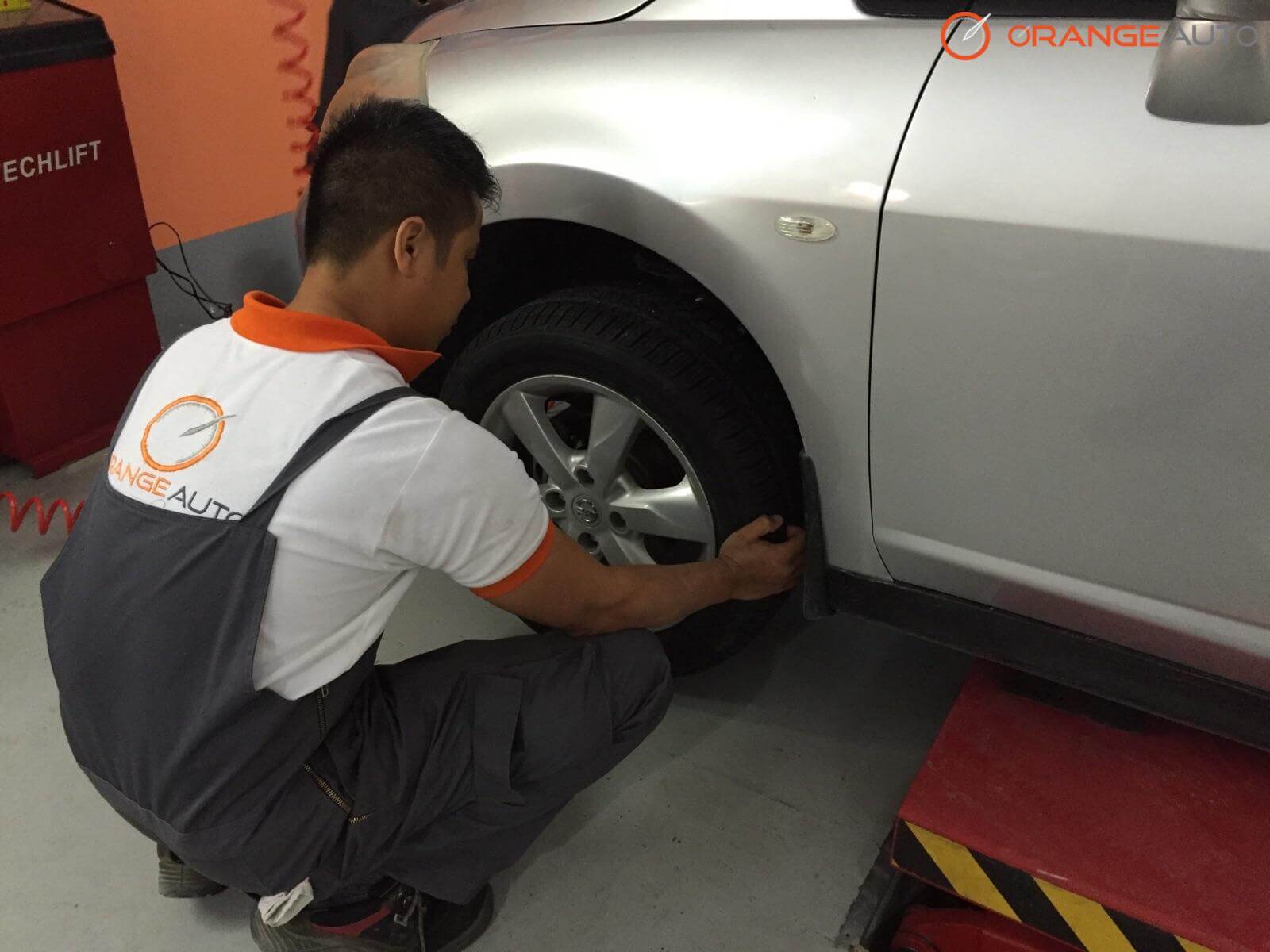 How do I know when to do tyre change in Dubai