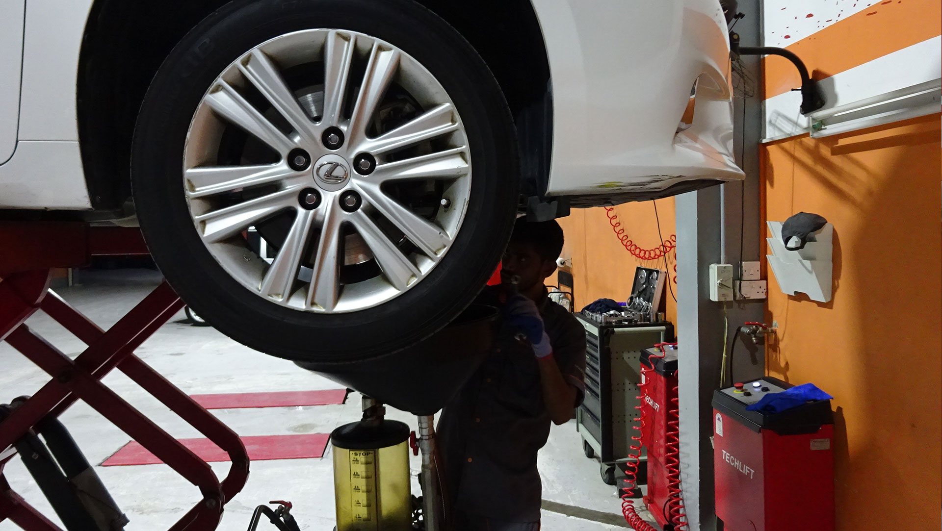 Lexus repair at Orange Auto garage services Dubai