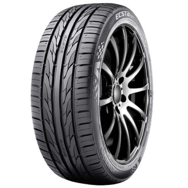 Kumho Tyre 215/55 R17 94 V